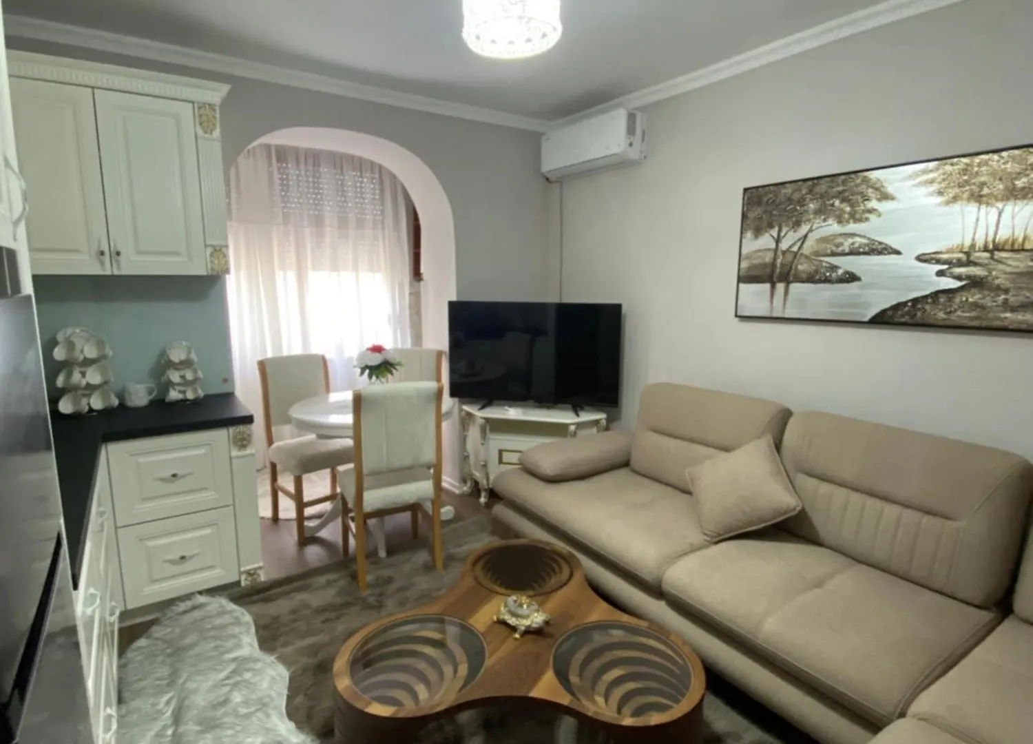 Cenis Apartment Tirana